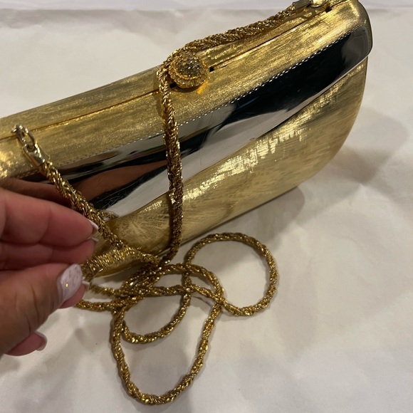 Le Ann Handbags - Vintage  Italy made Gold and Silver Metallic Clutch